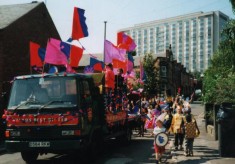 The carnival procession through Broomhall
