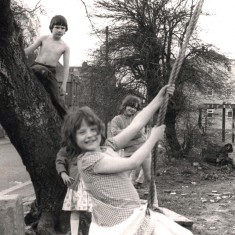 Young adventurers, Broomhall adventure playground. May 1979 | Photo: Tony Allwright