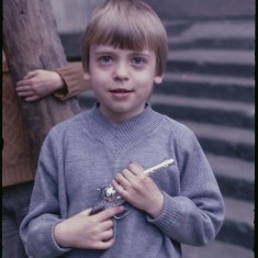 Boy with toy gun. 1978 | Photo: Tony Allwright