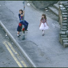 Three children on street, Broomhall Flats. July 1978 | Photo: Tony Allwright