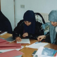 ESOL class (English for Speakers of Other Languages) for women, Broomhall Centre. Date unknown | Photo: Broomhall Centre