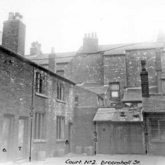 Back to backs, Nos 6, 7, 8 and 9, Court No. 2, Broomhall Street. 1937 | Photo: SALS PSu02568