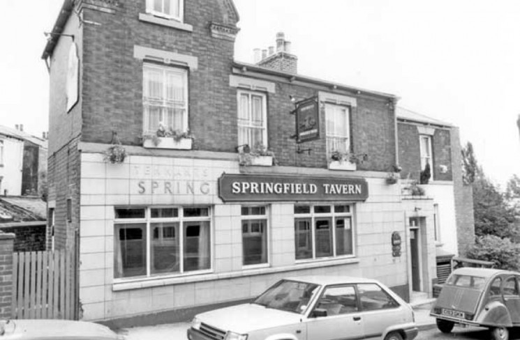 Springfield Tavern, Broomspring Lane, Broomhall. 1989 | Photo: SALS PSs22099