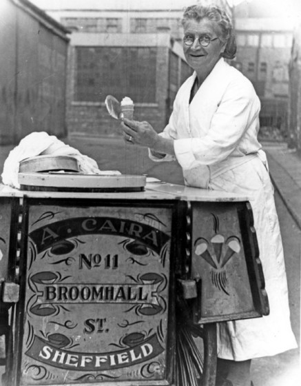 Theresa Caira (nee Marcontonio), Achille Caira Ice Cream Cart. Pre 1966 | Photo: SALS PSv03901