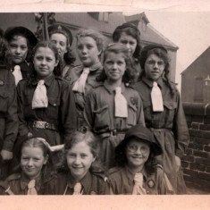 New style berets worn by some guides. 1948 | Photo: Audrey Russell