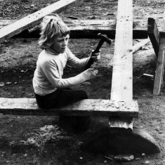 Young boy holding a hammer. 1970s | Photo: Our Broomhall