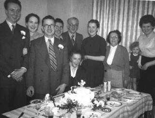 George and Emmie Cunningham's wedding reception. 1955 | Photo: Pamela Jackson