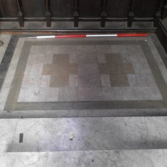 Platform matching number 6 in the chancel survey plan. | Photo: Our Broomhall