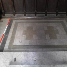 Platform matching number 7 in the chancel survey plan. | Photo : Our Broomhall