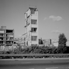 Last section of Viners factory from Hanover Way, 1985 | Photo: Adrian Wynn