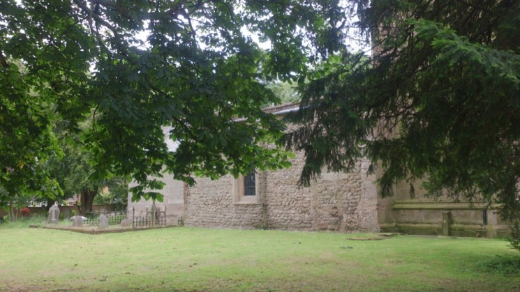 Todwick church and the backyard is the grave area (left bottom in the picture) of the Broomhead family. 2015 | Photo: Our Broomhall