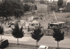 Tony Allwright Photo Gallery: Gell St Adventure Playground in 1977 & 1979