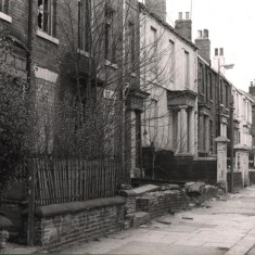 Houses on Upper Hanover St (now demolished), May 1979 | Photo: Tony Allwright