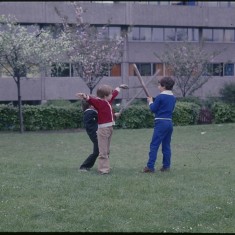 Swordplay, Broomhall Flats. July 1978 | Photo: Tony Allwright