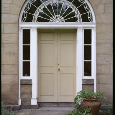 Broom Hall fanlight above main door, August 1978 | Photo: Tony Allwright