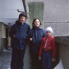 Three boys on snowy walkway, Broomhall Flats. February 1979 | Photo: Tony Allwright