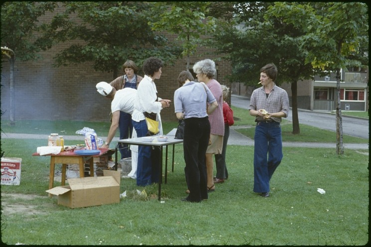 BBQ, Broomhall summer fair, Hanover Flats. September 1979 | Photo: Tony Allwright