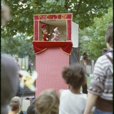 Punch and Judy. Broomhall summer fair, Hanover Flats. September 1979 | Photo: Tony Allwright