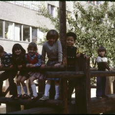 Youngsters at Broomhall Flats play area, September 1979 | Photo: Tony Allwright