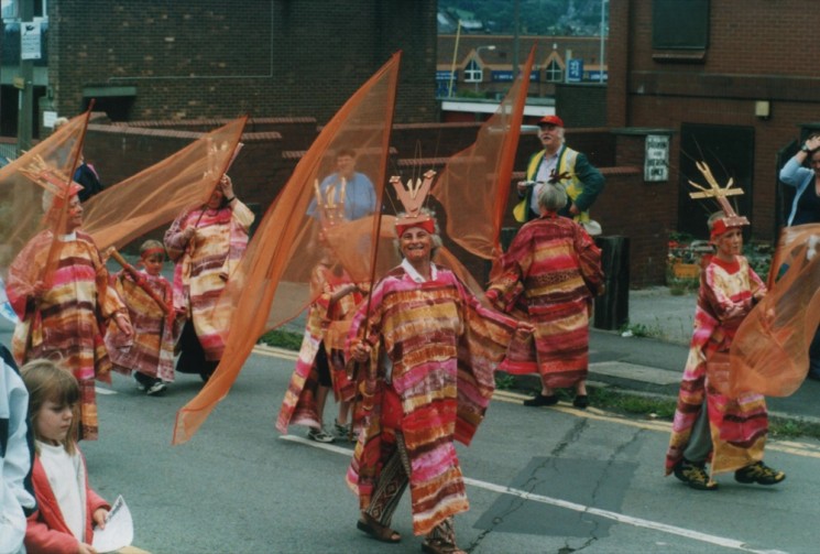 Broomhall Carnival 2001