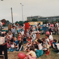 Magician and young audience, Broomhall Carnival. Date unknown. | Photo: Broomhall Centre