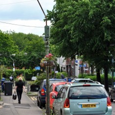 Heritage streetlamp in Holberry Gardens, 2014 | Photo: OUR Broomhall