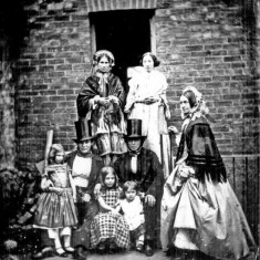 The Hayball Family. 1852 | Photo: SALS PSy00523