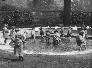 Paddling Pool | Photo: Broomhall Nursery